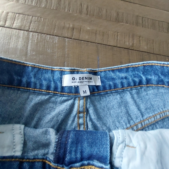 O2 Ripped Blu Jeans Shorts - Picture 2 of 2